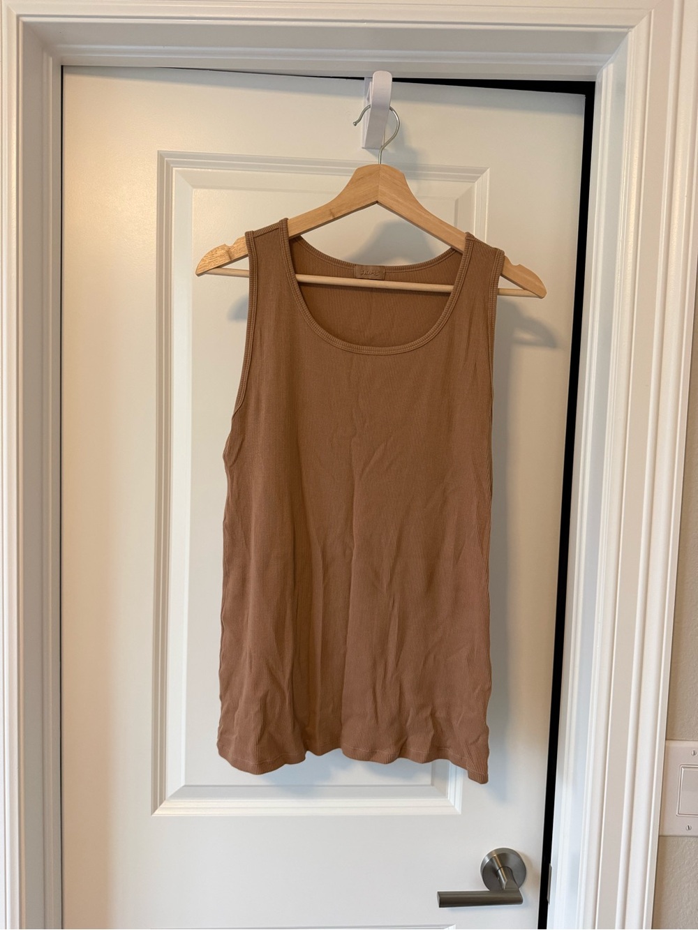 SKIMS Taupe Scoop Neck Tank Top